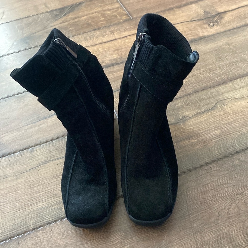 Blondo Black Suede Ankle Boots